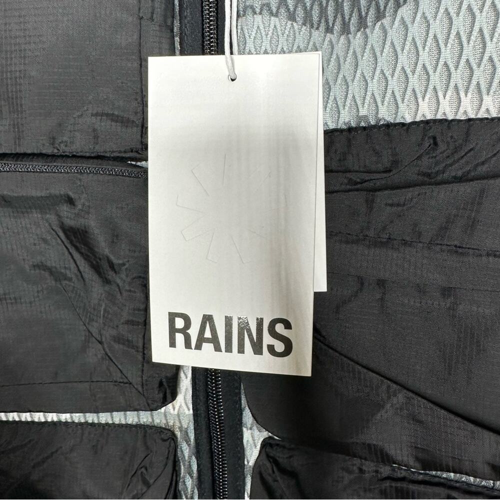 RAINS Dili Cargo Vest Mesh NWT in Size Medium & Heavy Fleece Camo Headband NWT - Picture 6 of 9